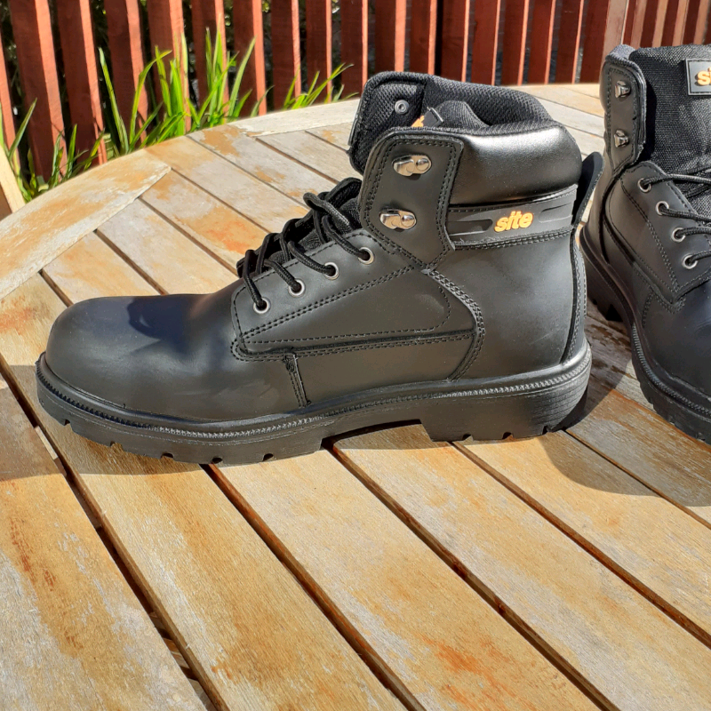 black wood safety boots